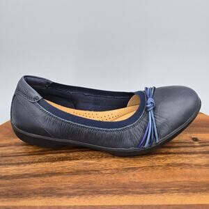 Clarks Shoes Women's 6.5 Wide Navy Blue Leather Slip On Comfort Ballet Flats